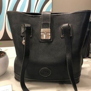 Dooney & Bourke large bucket bag EUC